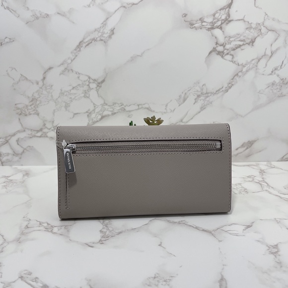 Michael Kors Charlotte Large Top Zip Tote Set - Picture 11 of 15